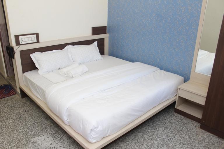 Hotel Pink Shark Sikar Екстер'єр фото